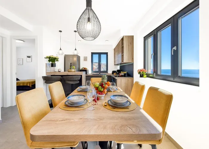 Apartament Skyline Two-bedroom With Balcony