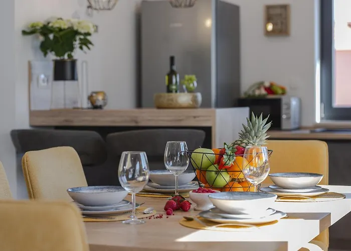 Apartament Skyline Two-bedroom With Balcony