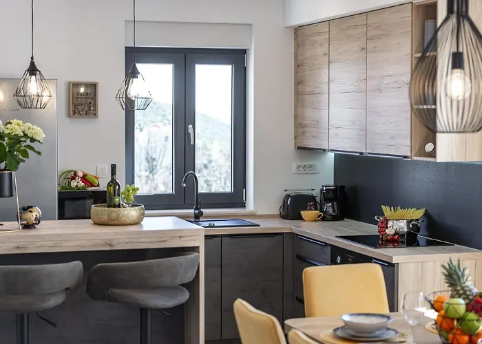 Skyline Two-bedroom With Balcony * Cavtat