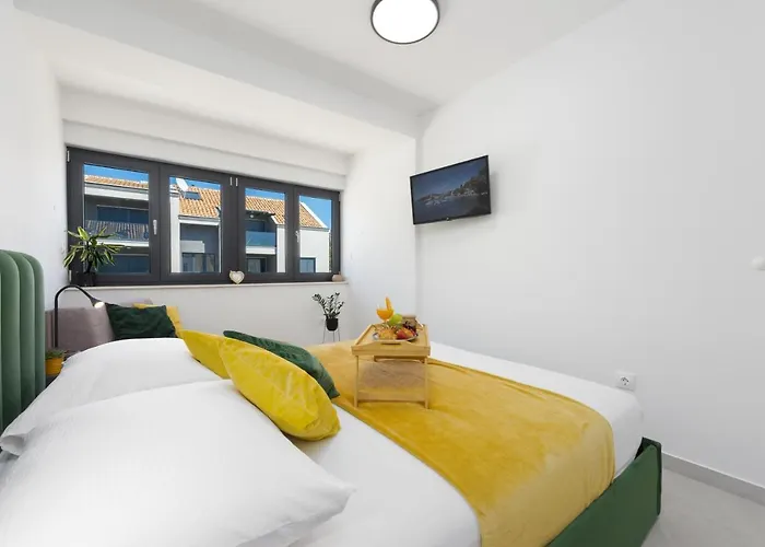 Apartament Skyline Two-bedroom With Balcony *