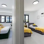 Skyline Two-bedroom With Balcony Apartament *