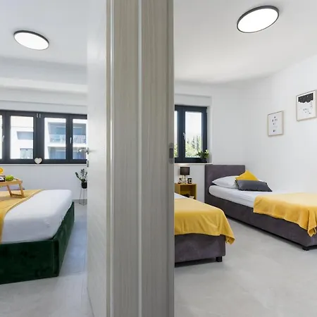 Skyline Two Bedroom With A Balcony Apartmán *
