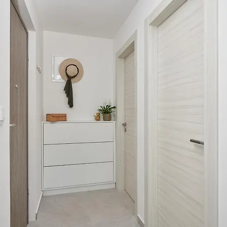 Skyline Two Bedroom With A Balcony Appartamento Cavtat