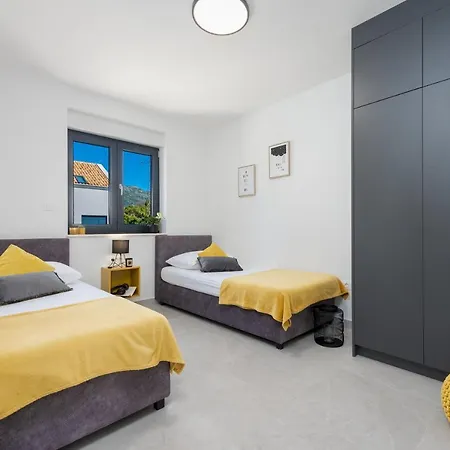 Skyline Two Bedroom With A Balcony * Cavtat
