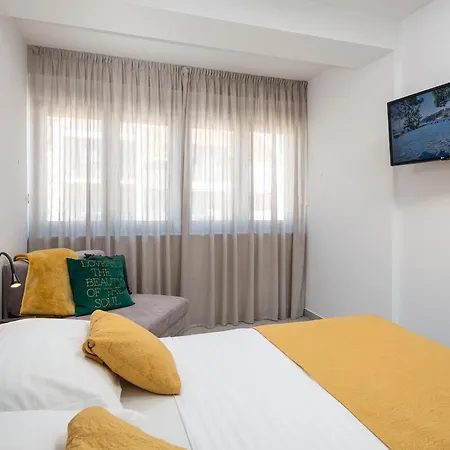 Skyline Two Bedroom With A Balcony