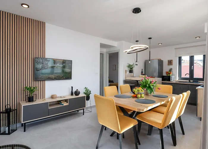 Skyline Two-bedroom With Balcony Apartamento *